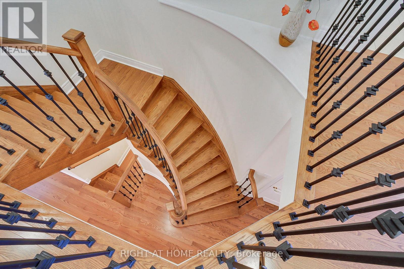 8 Sweet Anna Court, Vaughan, Ontario L6A 4E3 - Photo 16 - N12839966