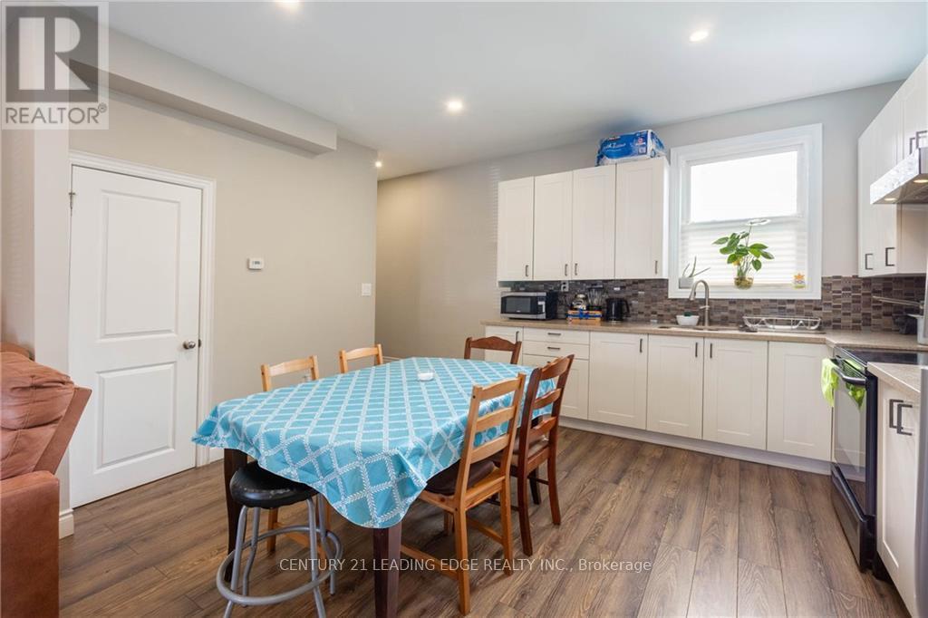 A - 382 Cannon Street E, Hamilton, Ontario  L8L 2C4 - Photo 3 - X12840490