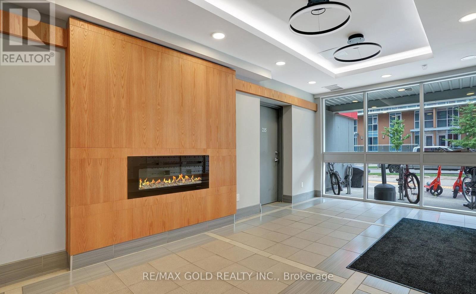 2122 - 258b Sunview Street, Waterloo, Ontario  N2L 0H7 - Photo 4 - X12840492