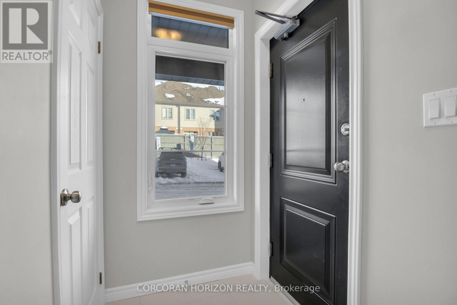 46 Oat Lane, Kitchener, Ontario  N2R 0T1 - Photo 9 - X12840558