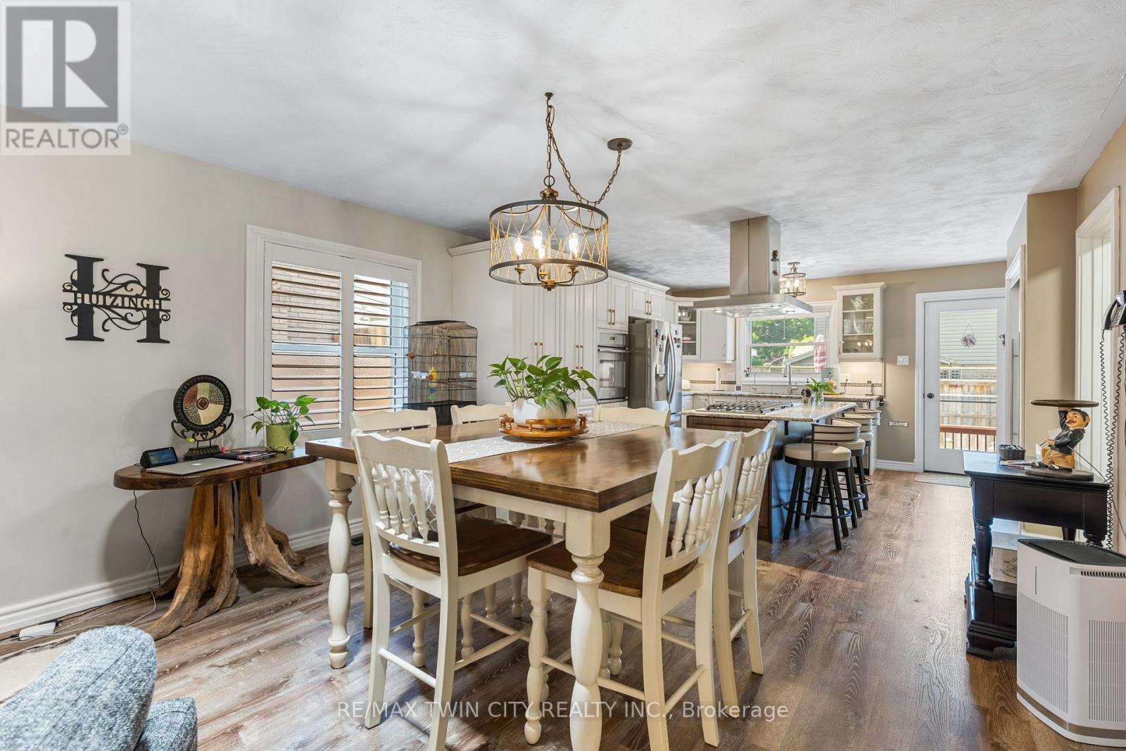 71 Santa Maria Drive, Cambridge, Ontario  N1R 8A2 - Photo 14 - X12840578