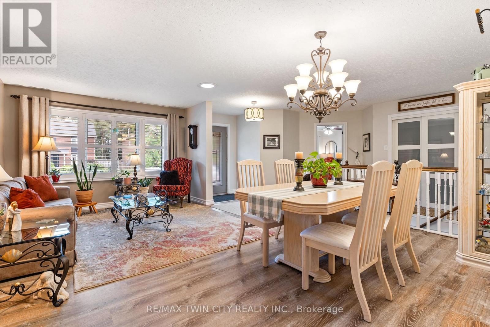 71 Santa Maria Drive, Cambridge, Ontario  N1R 8A2 - Photo 8 - X12840578