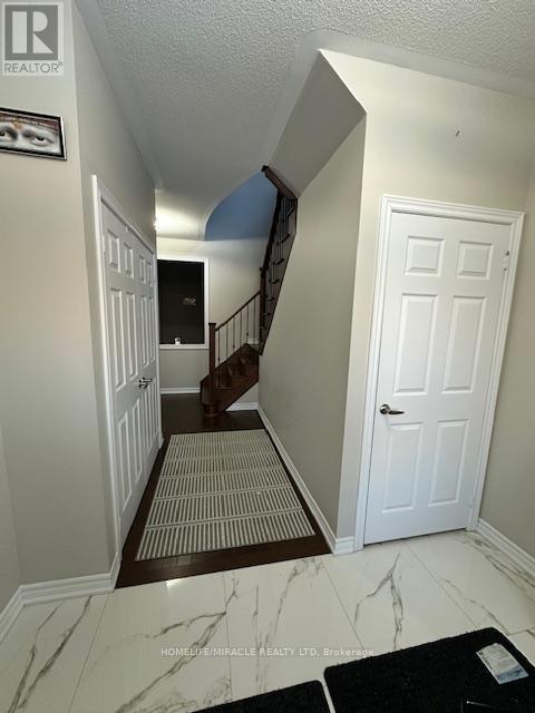 Upper - 63 Royal Fern Crescent, Caledon, Ontario  L7C 4H1 - Photo 2 - W12800900