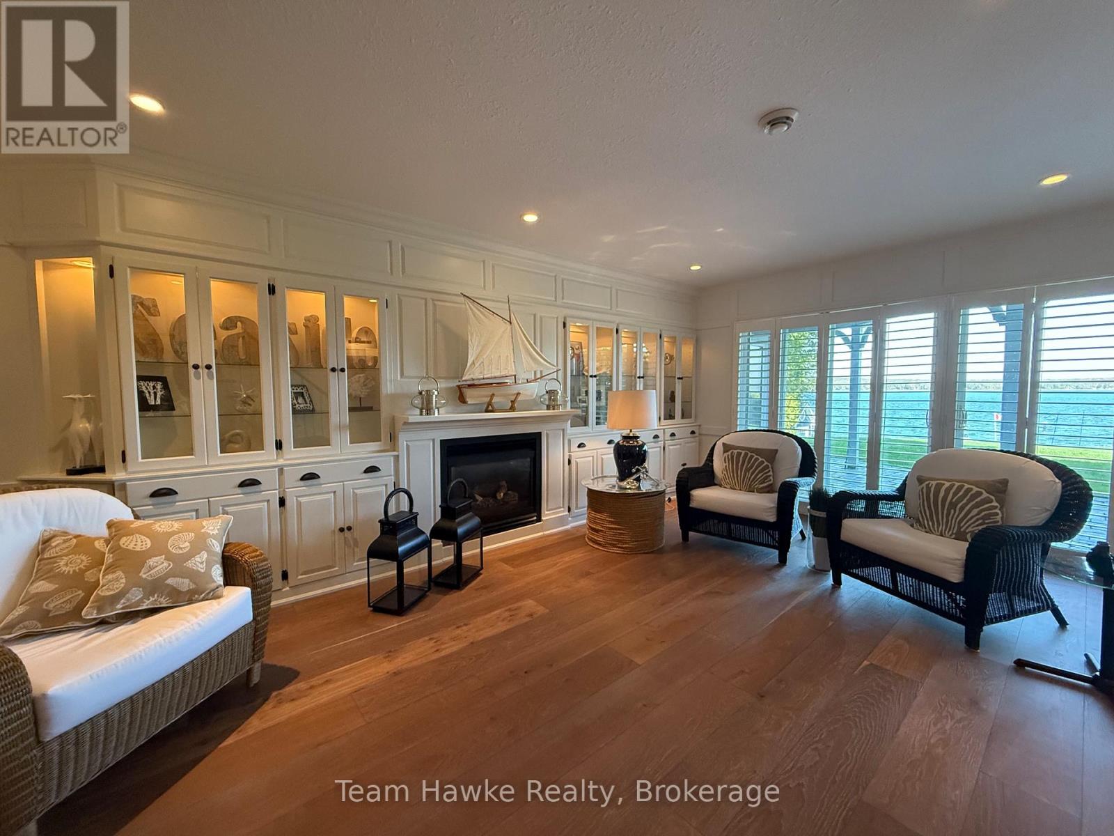 192 Gilwood Park Drive, Penetanguishene, Ontario  L9M 1Z6 - Photo 3 - S12840720