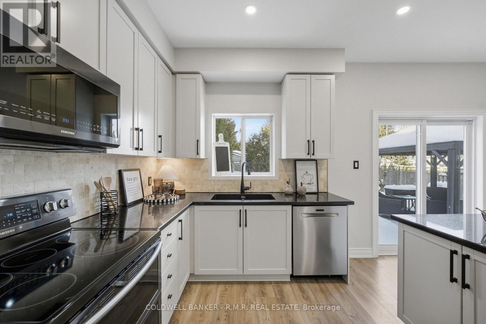 82 Vipond Road, Whitby, Ontario L1M 2P2 - Photo 7 - E12840806