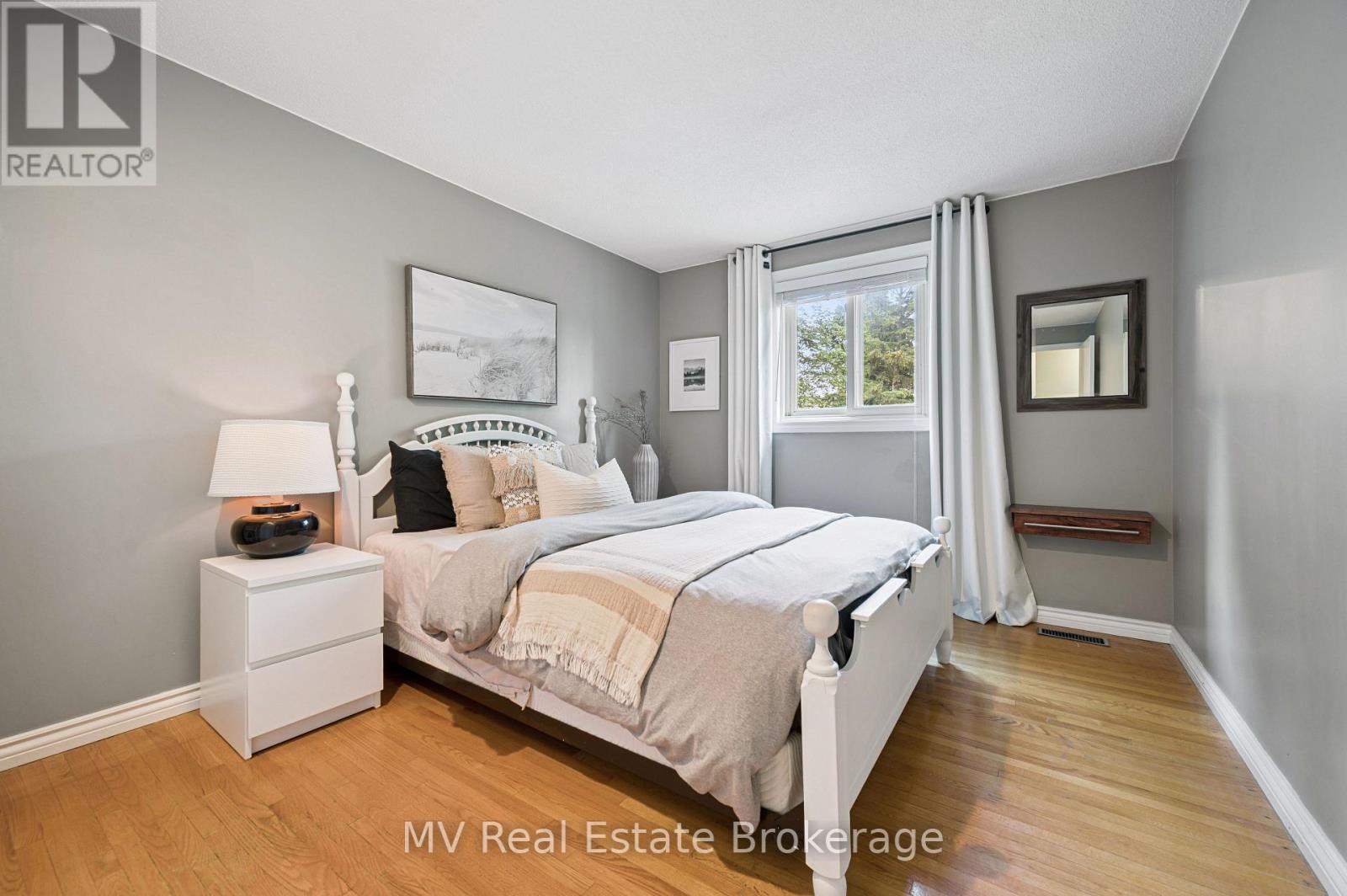 434b Dunvegan Drive, Waterloo, Ontario  N2K 2C7 - Photo 23 - X12840628