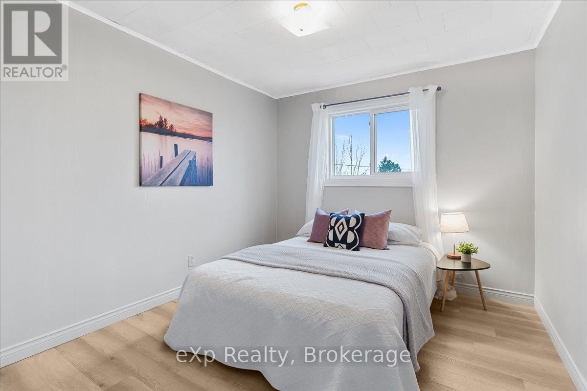 126 Old Mill Road, Georgian Bluffs, Ontario  N0H 2T0 - Photo 28 - X12840680