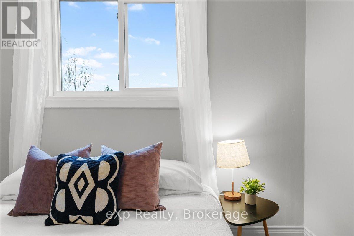 126 Old Mill Road, Georgian Bluffs, Ontario  N0H 2T0 - Photo 29 - X12840680