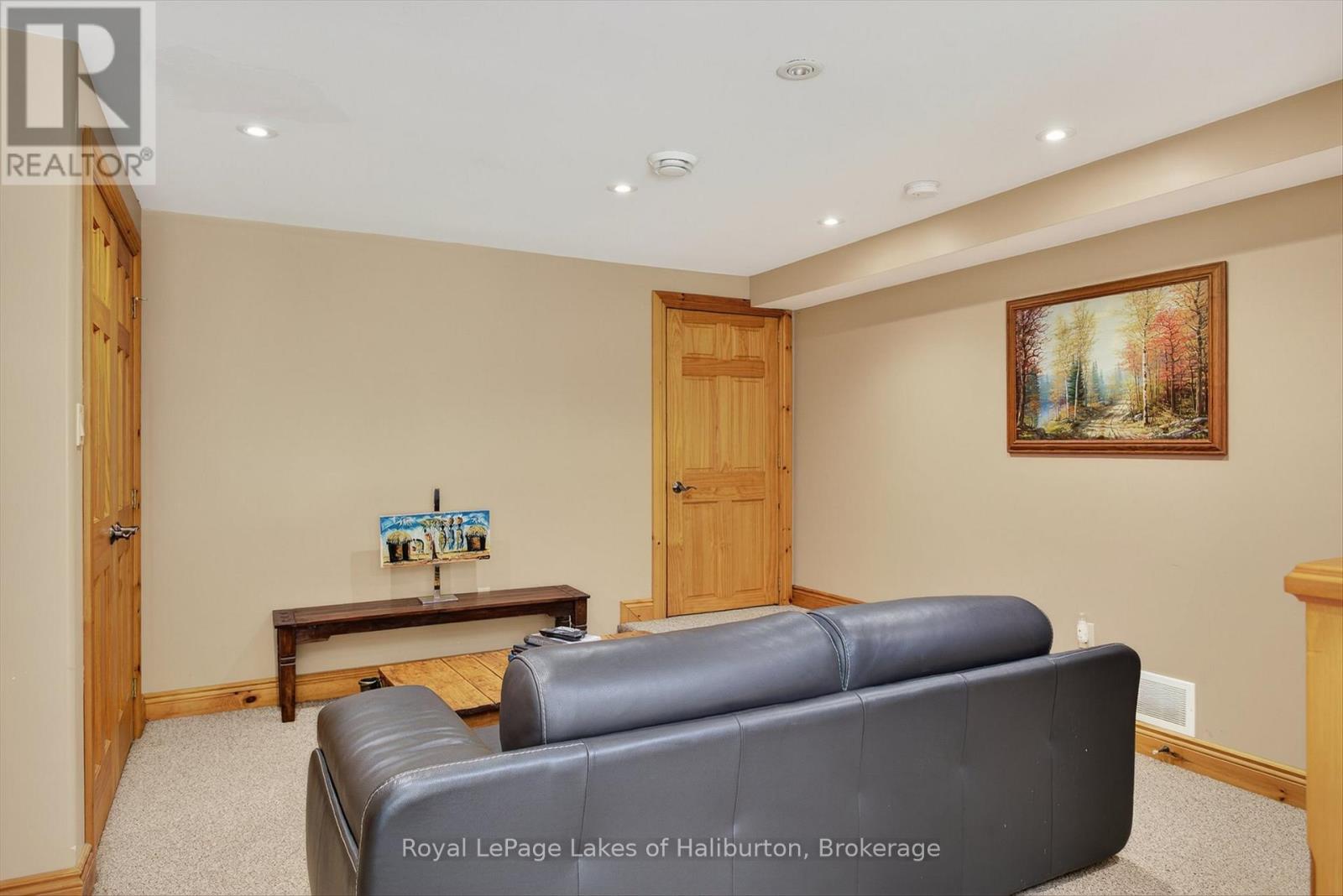 54 Clearview Drive, Trent Lakes, Ontario  K0M 2A0 - Photo 21 - X12840692