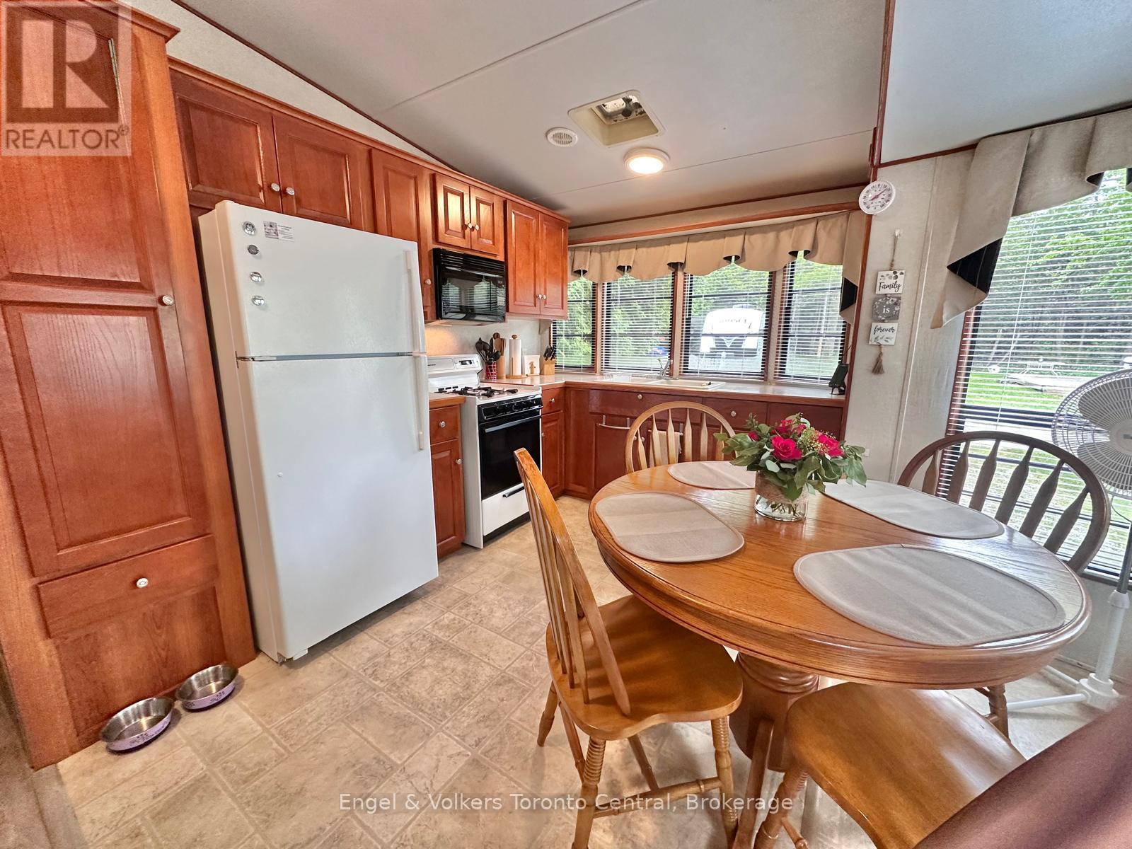 T 5 - 7489 Sideroad 5 E, Wellington North, Ontario  N0G 2L0 - Photo 4 - X12840698