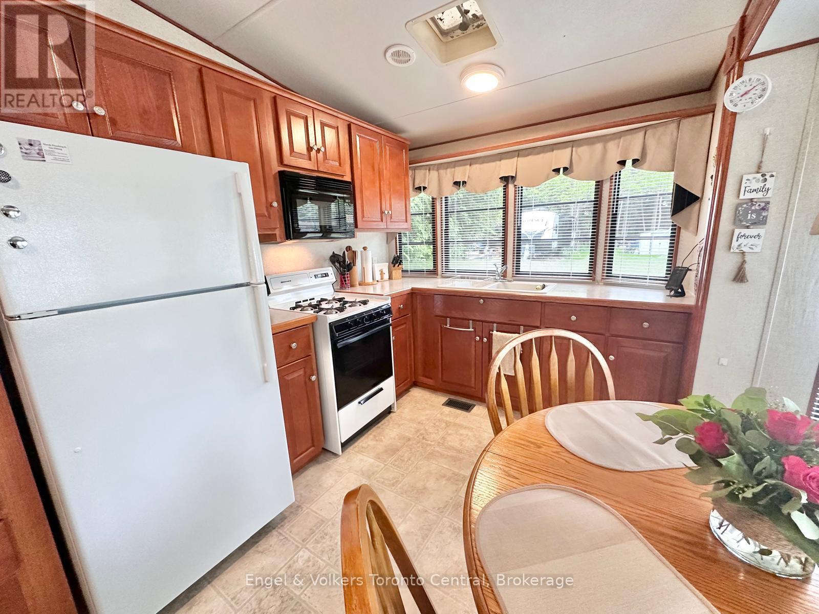 T 5 - 7489 Sideroad 5 E, Wellington North, Ontario  N0G 2L0 - Photo 5 - X12840698