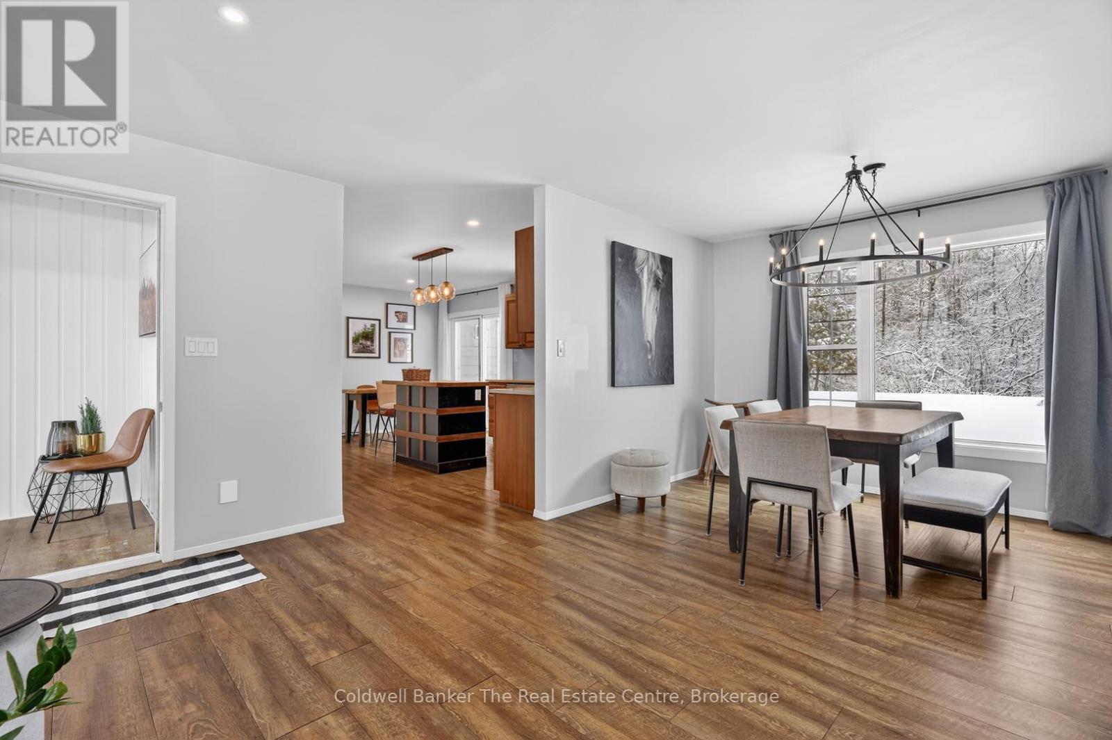 44 Anson Street, Minden Hills, Ontario  K0M 2K0 - Photo 13 - X12840726