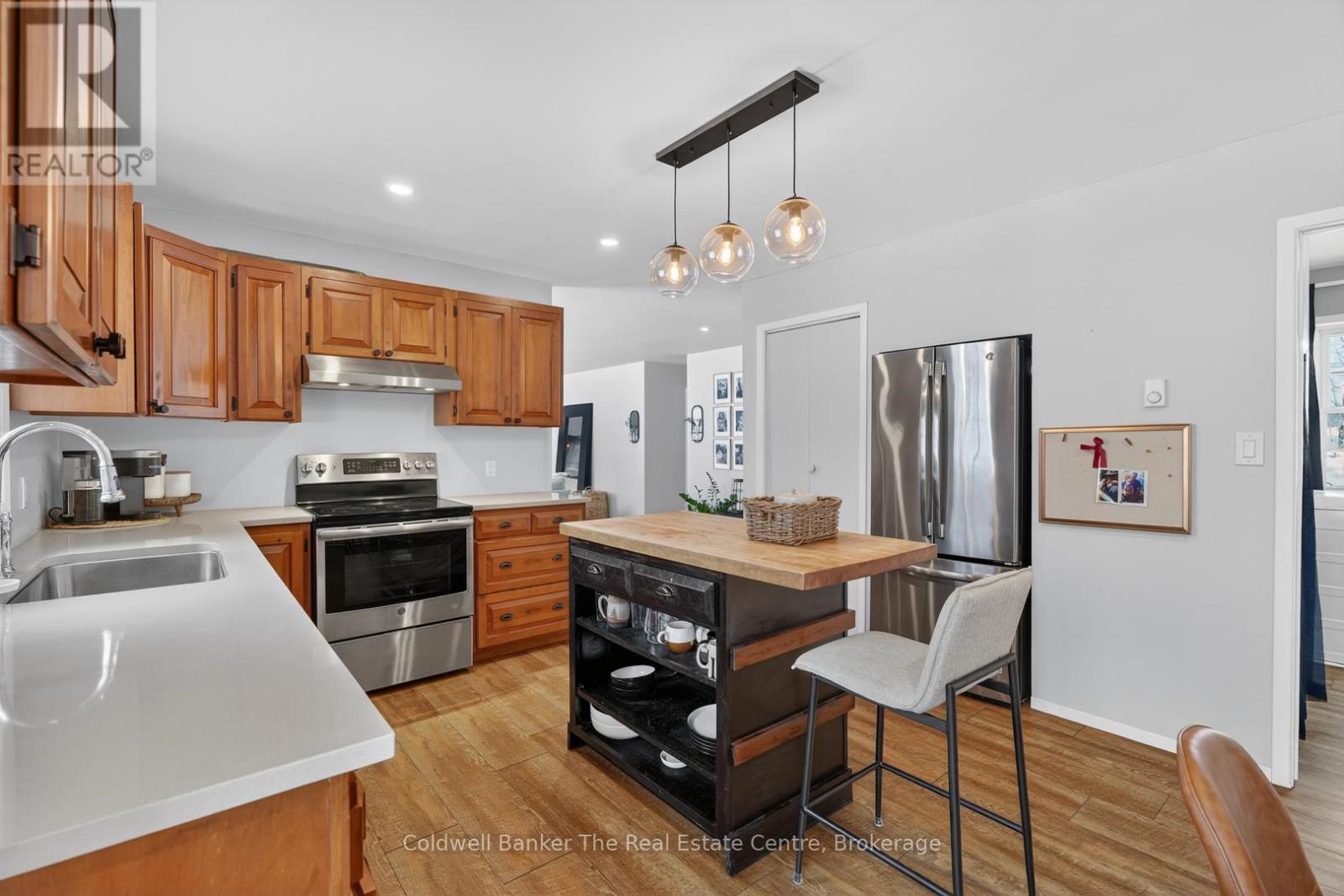 44 Anson Street, Minden Hills, Ontario  K0M 2K0 - Photo 18 - X12840726