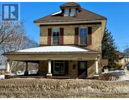 830 YONGE STREET S, brockton, Ontario