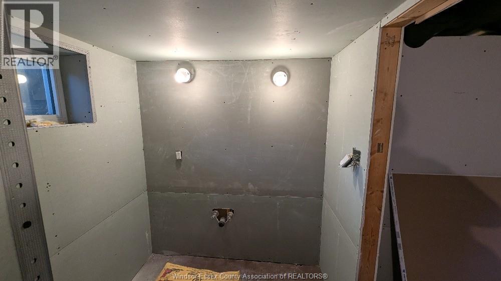 1117 Moy, Windsor, Ontario N9A 2P1 - Photo 33 - 26004449