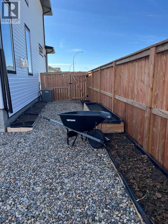 642 Moonlight Lane W, Lethbridge, Alberta  T1J 5M7 - Photo 42 - A2288496