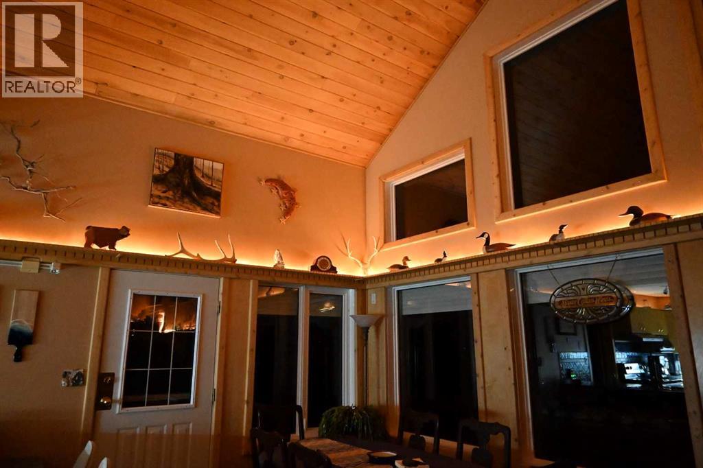 8416 Rge Rd 1-3, Rural Pincher Creek No. 9, Alberta  T0K 0P0 - Photo 15 - A2290111