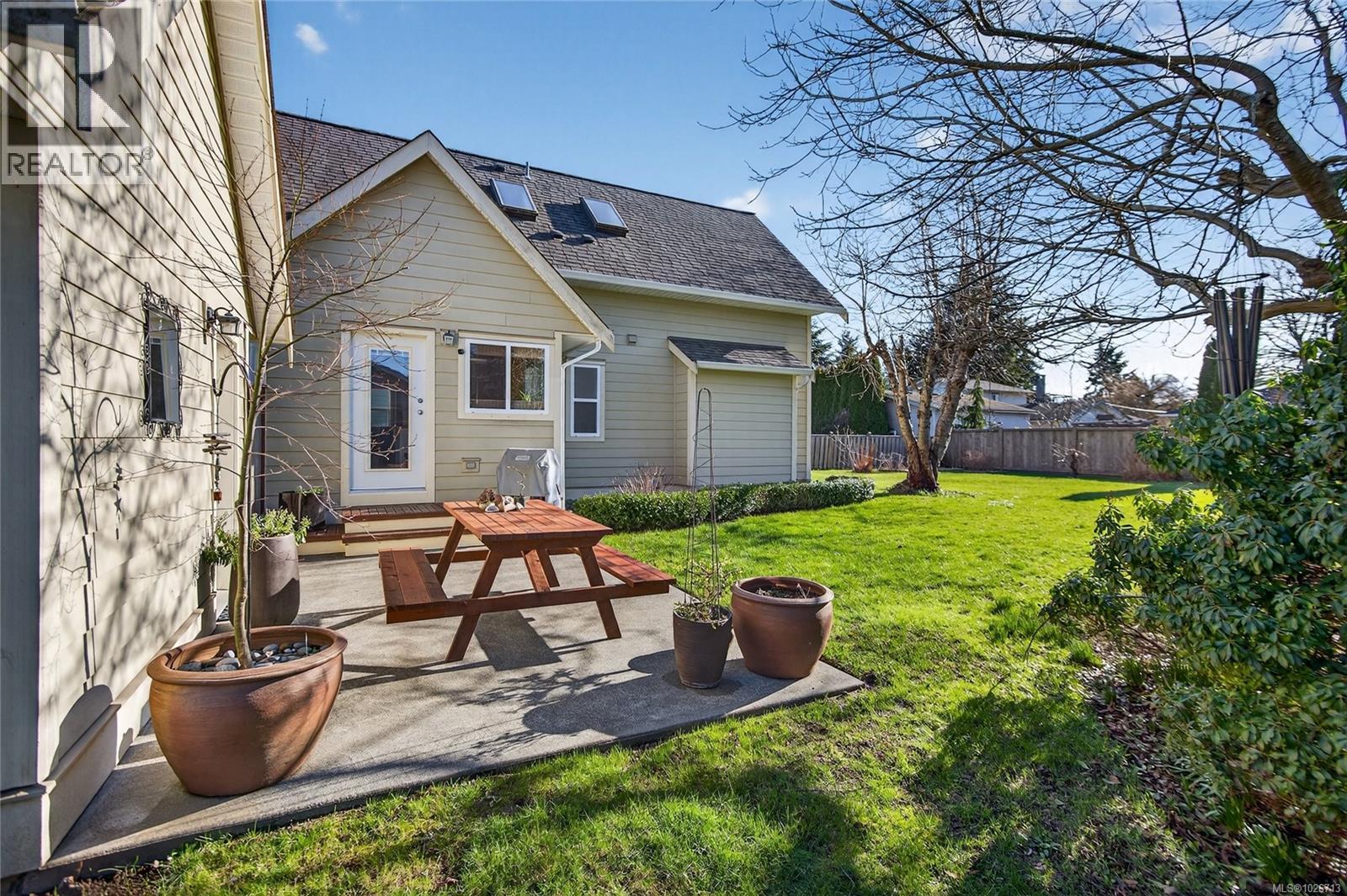 2156 Eardley Rd, Campbell River, British Columbia  V9W 1L5 - Photo 33 - 1026713