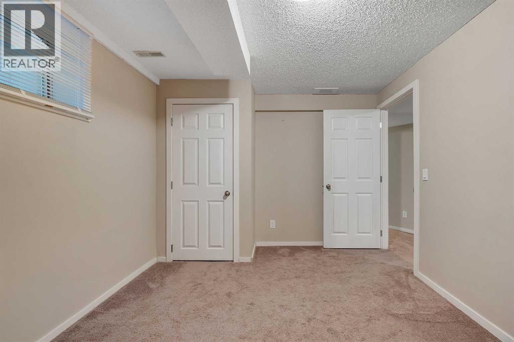 48 Castleglen Court Ne, Calgary, Alberta  t3j 2b8 - Photo 28 - A2284575