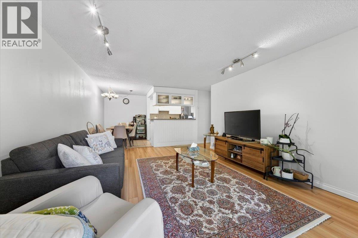 118 200 WESTHILL PLACE, Port Moody, British Columbia