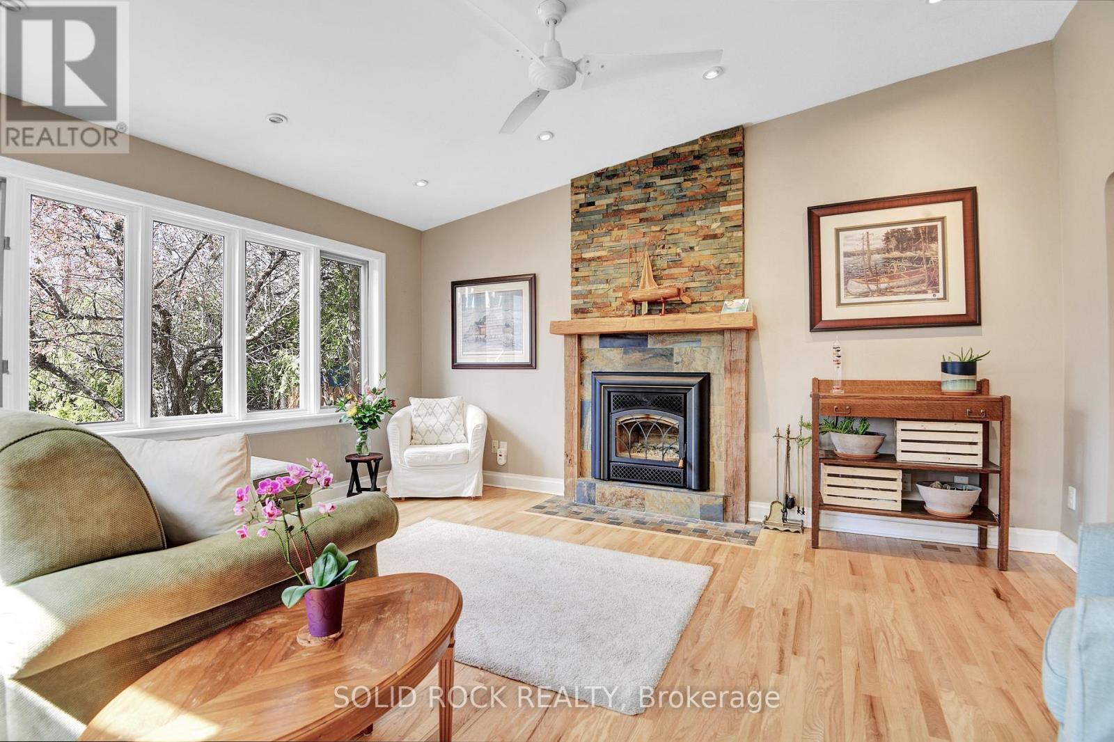 137 Southern Drive, Ottawa, Ontario  K1S 0P7 - Photo 12 - X12840706