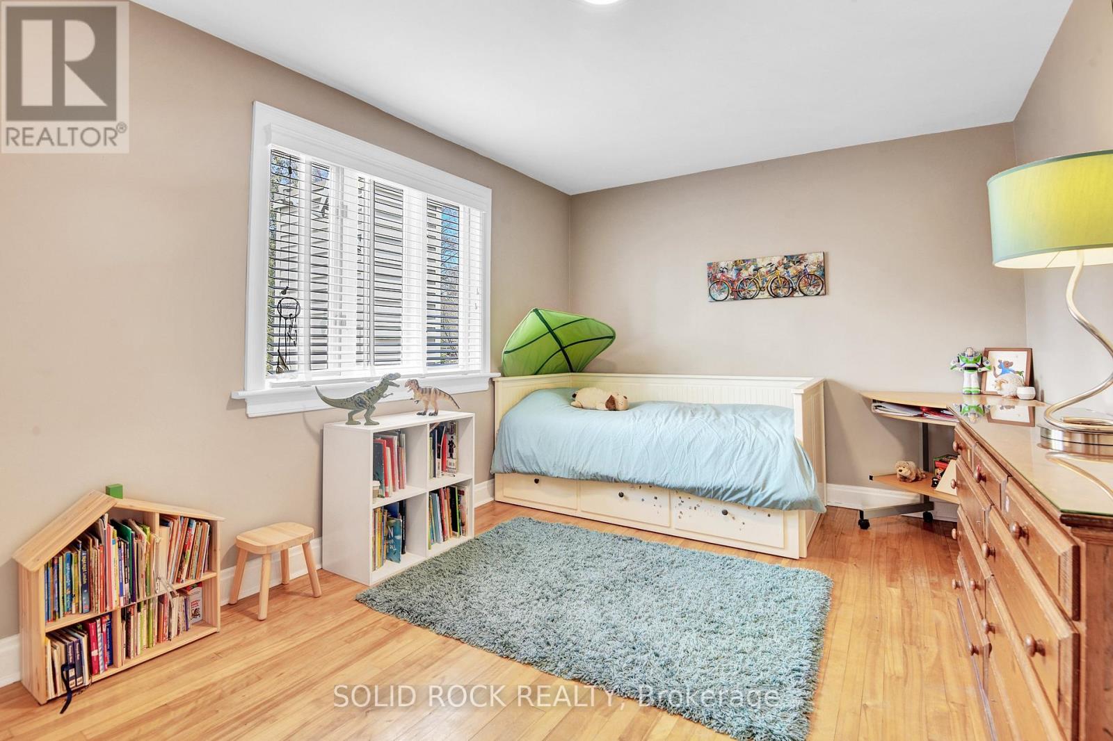 137 Southern Drive, Ottawa, Ontario  K1S 0P7 - Photo 17 - X12840706