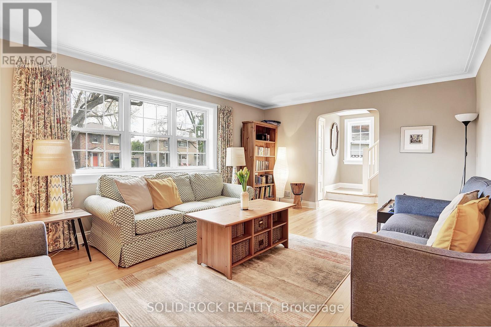 137 Southern Drive, Ottawa, Ontario  K1S 0P7 - Photo 6 - X12840706