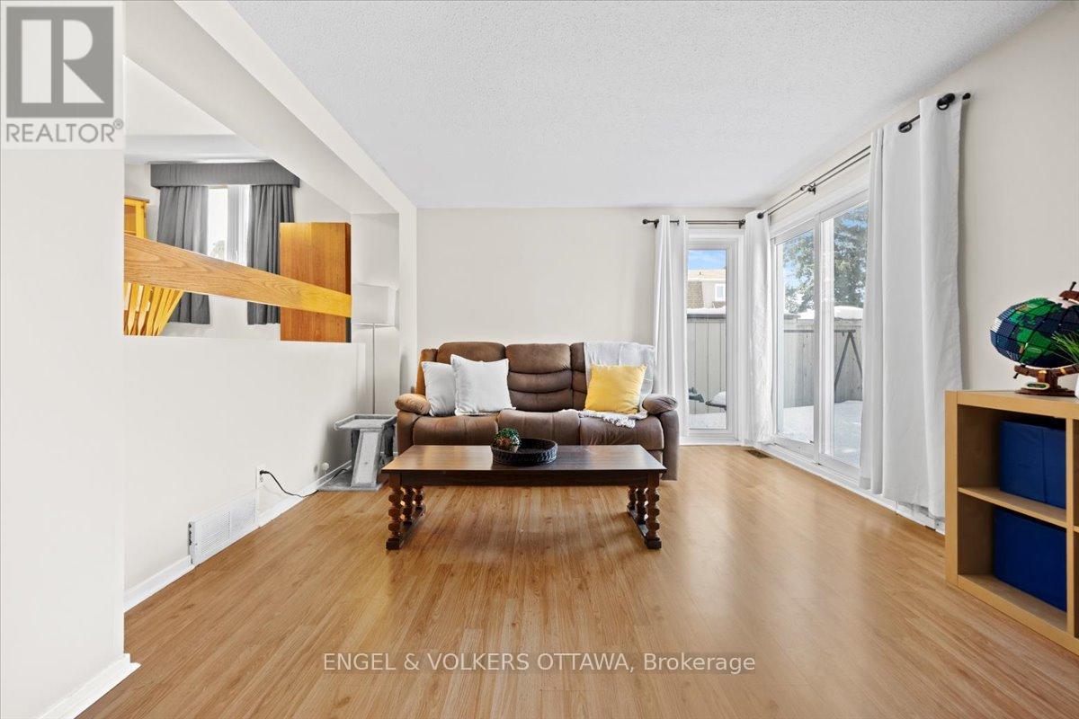 A - 1753 Lamoureux Drive, Ottawa, Ontario  K1E 2N3 - Photo 13 - X12840736