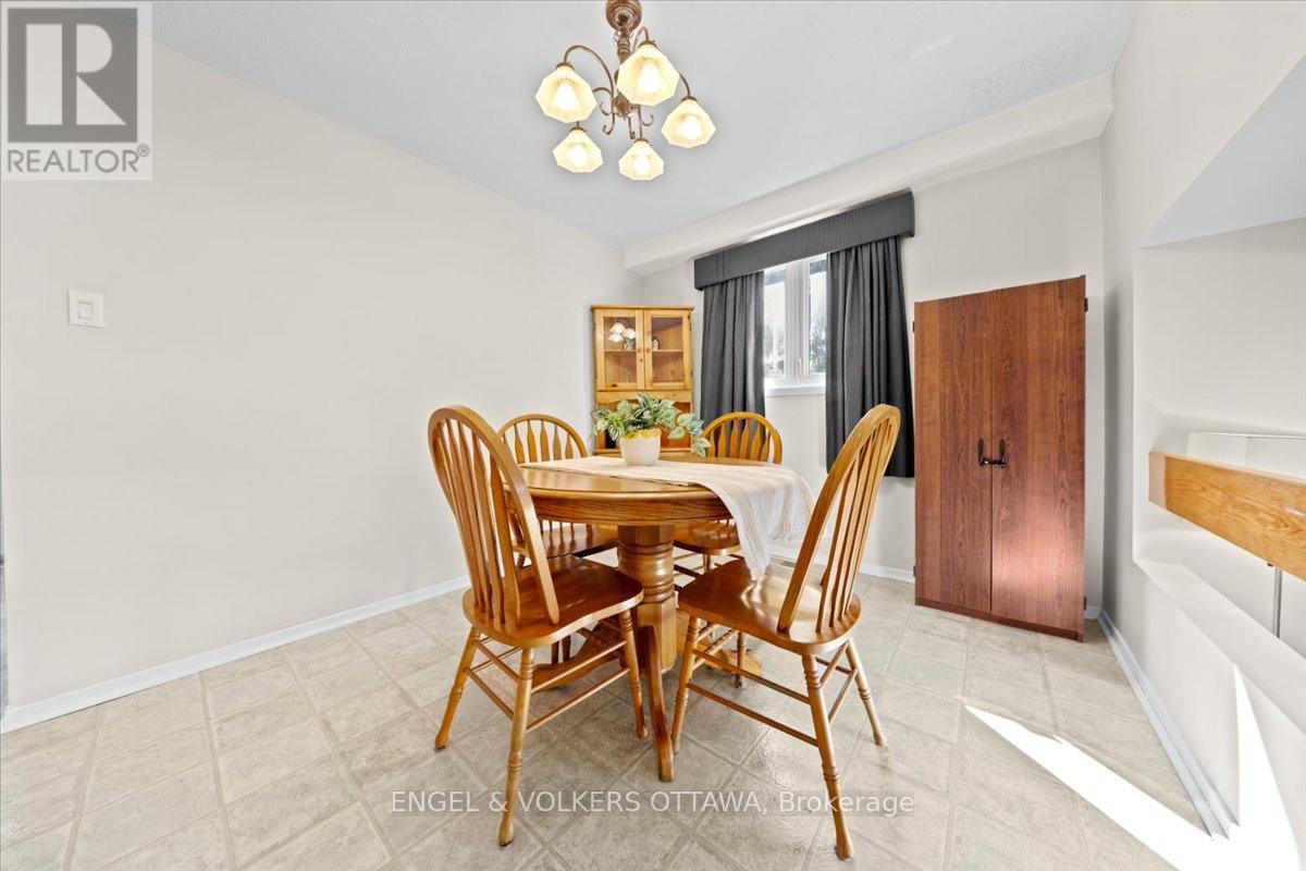 A - 1753 Lamoureux Drive, Ottawa, Ontario  K1E 2N3 - Photo 16 - X12840736