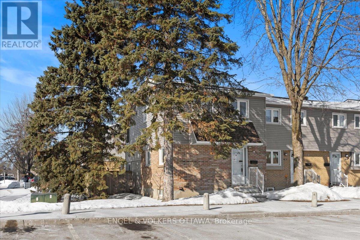 A - 1753 Lamoureux Drive, Ottawa, Ontario  K1E 2N3 - Photo 2 - X12840736