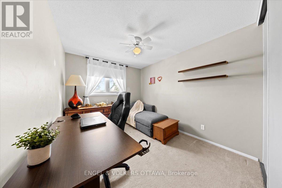 A - 1753 Lamoureux Drive, Ottawa, Ontario  K1E 2N3 - Photo 24 - X12840736