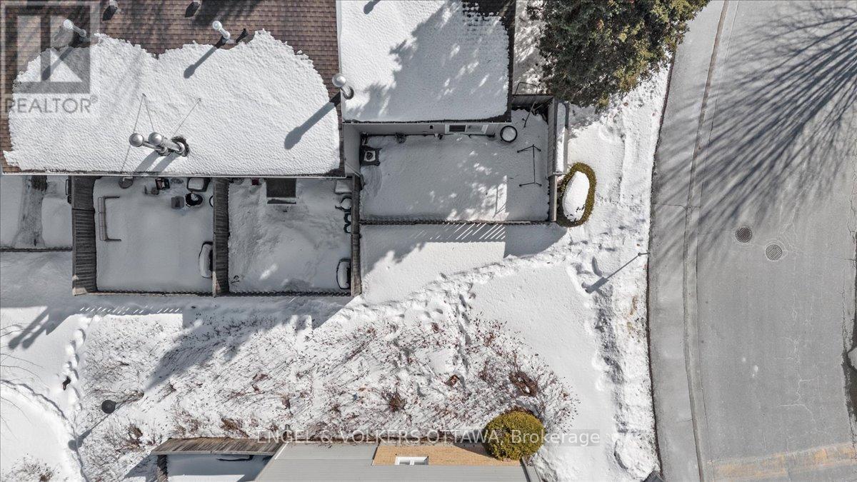 A - 1753 Lamoureux Drive, Ottawa, Ontario  K1E 2N3 - Photo 37 - X12840736