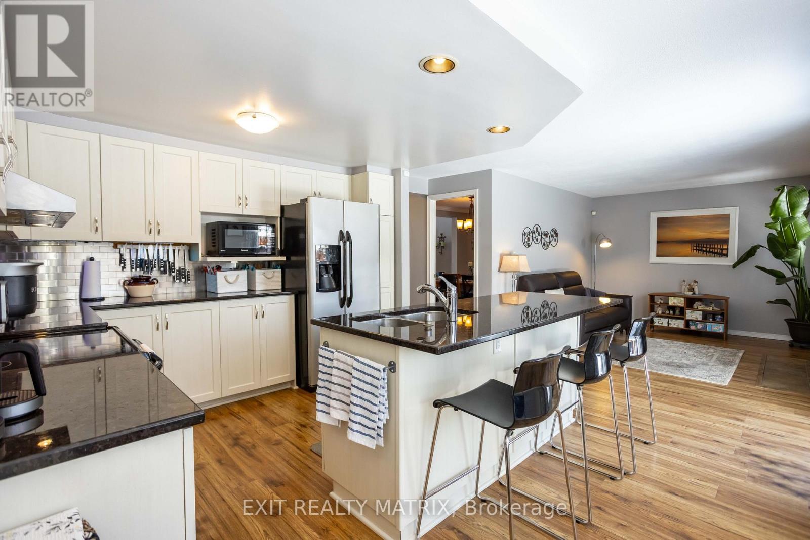 1879 Rosewind Court, Ottawa, Ontario  K1C 7E3 - Photo 20 - X12840764