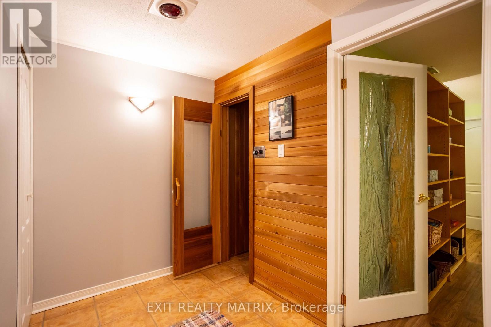 1879 Rosewind Court, Ottawa, Ontario  K1C 7E3 - Photo 35 - X12840764