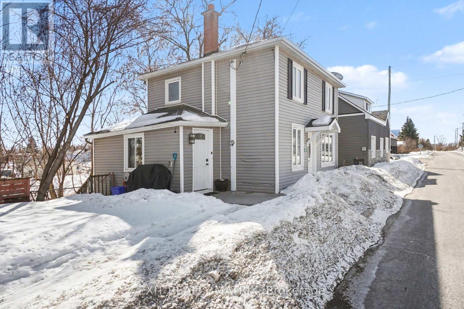 23 Charles Street, North Stormont, Ontario  K0A 1R0 - Photo 3 - X12840772