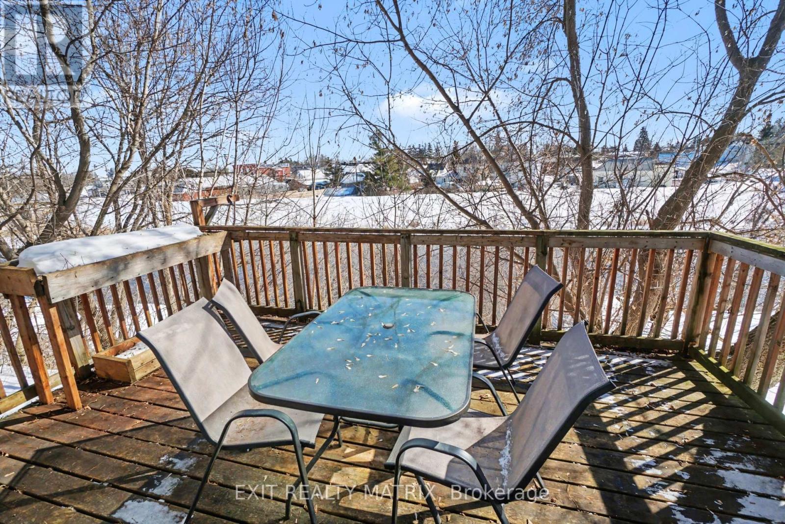 23 Charles Street, North Stormont, Ontario  K0A 1R0 - Photo 30 - X12840772