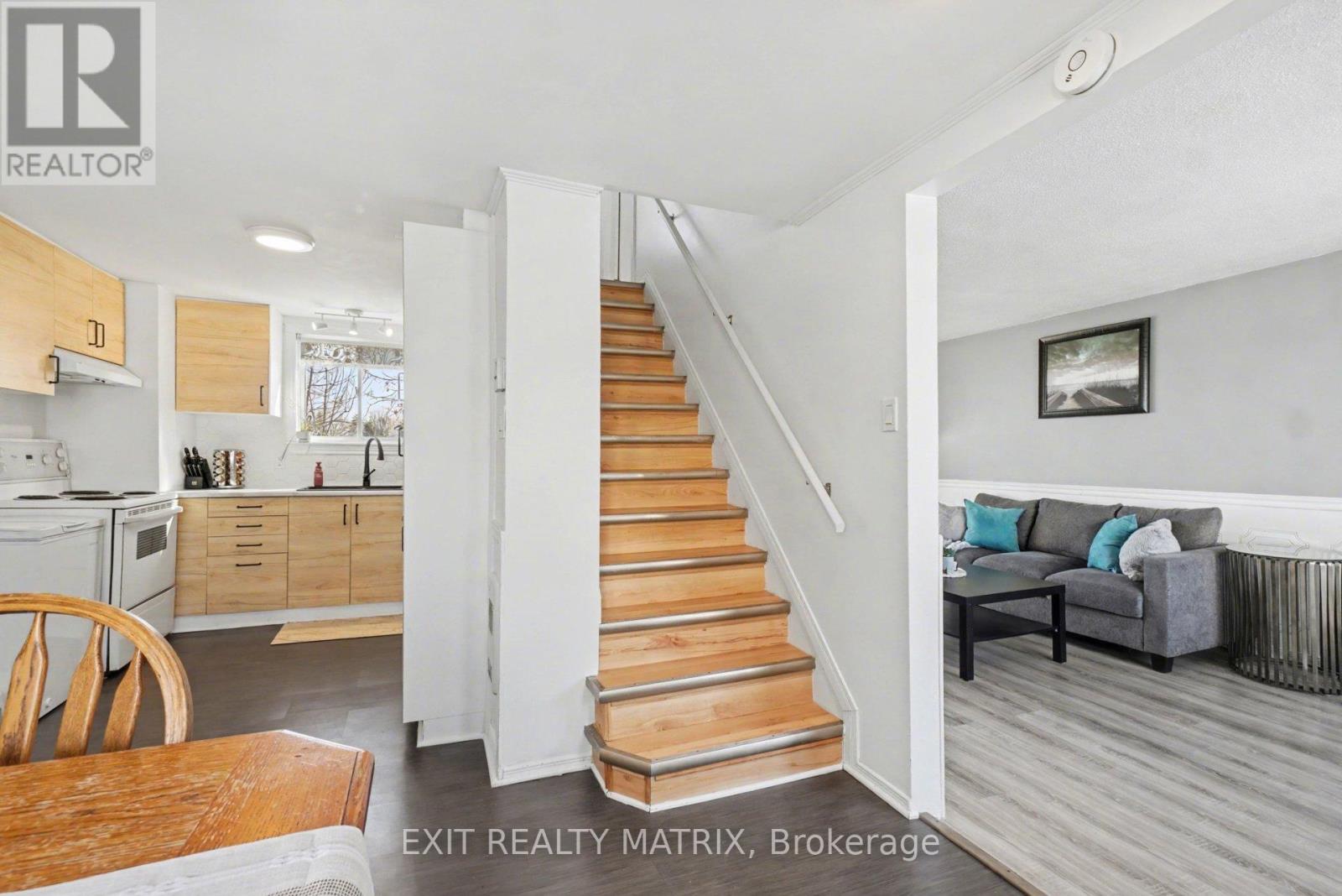 23 Charles Street, North Stormont, Ontario  K0A 1R0 - Photo 5 - X12840772