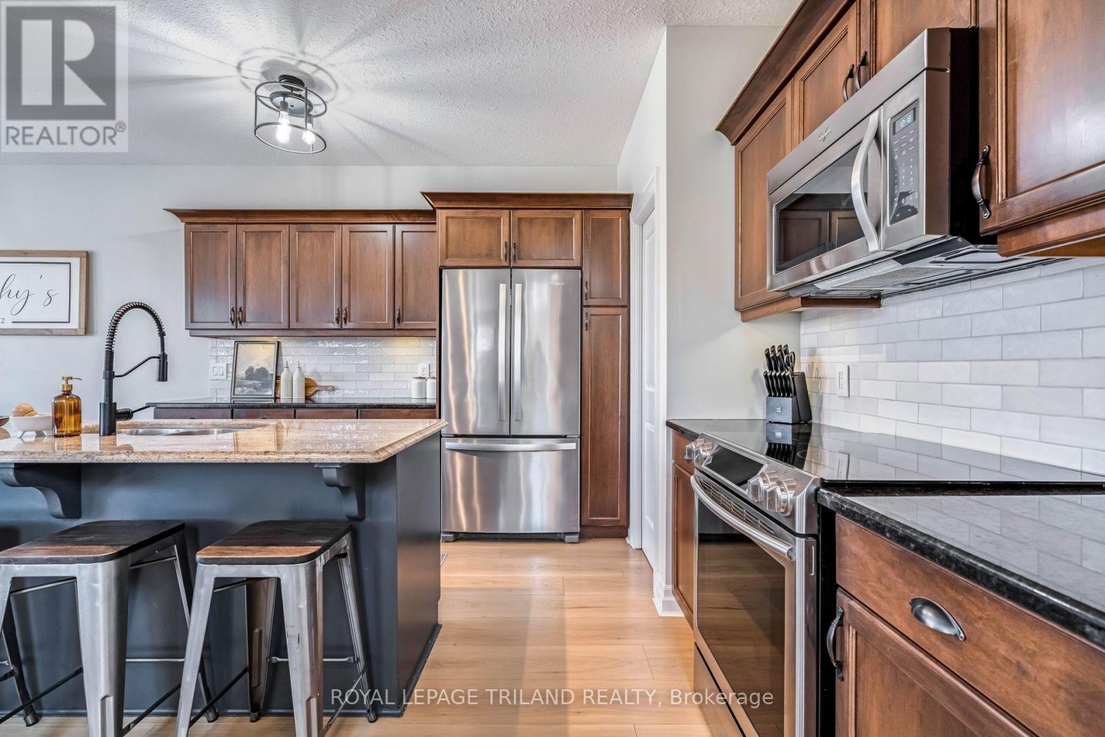 Photo 11 of 50 for 706 Bennett Crescent