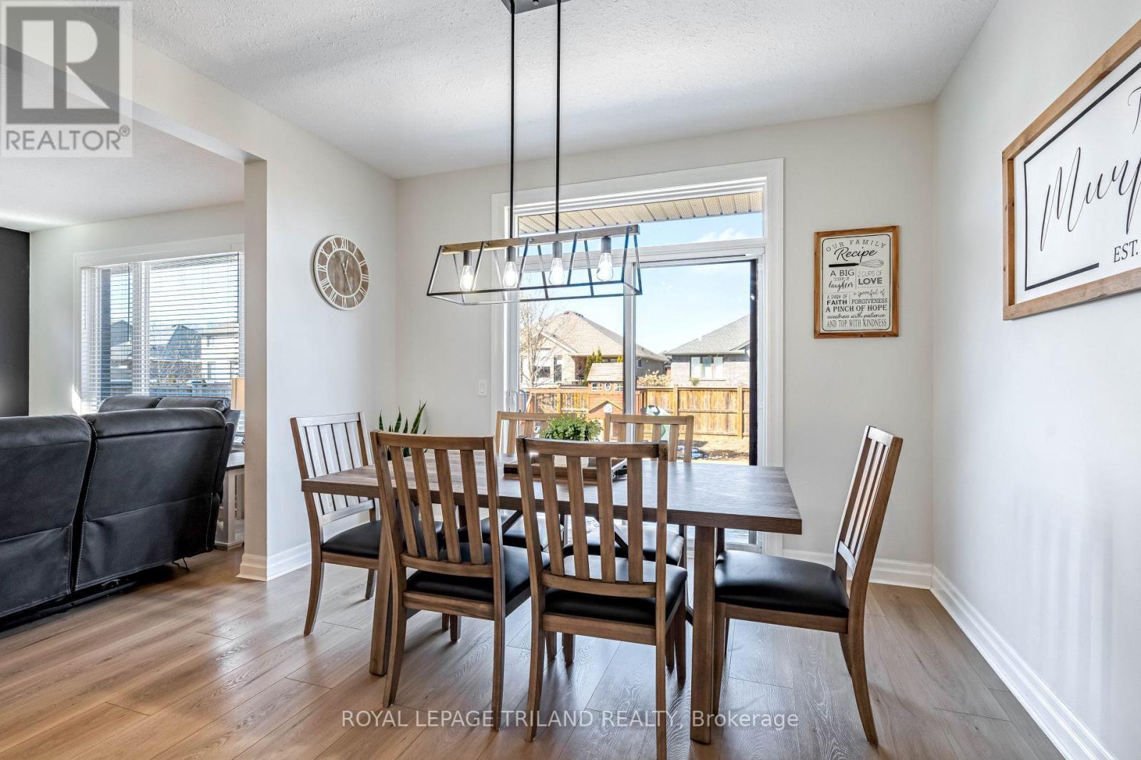 Photo 19 of 50 for 706 Bennett Crescent