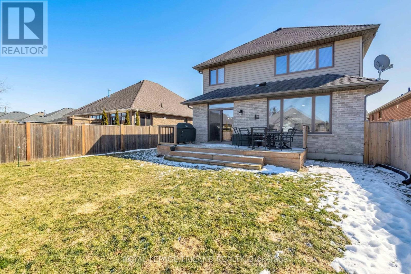 706 Bennett Crescent, Strathroy-Caradoc, Ontario  N0L 1W0 - Photo 43 - X12838618