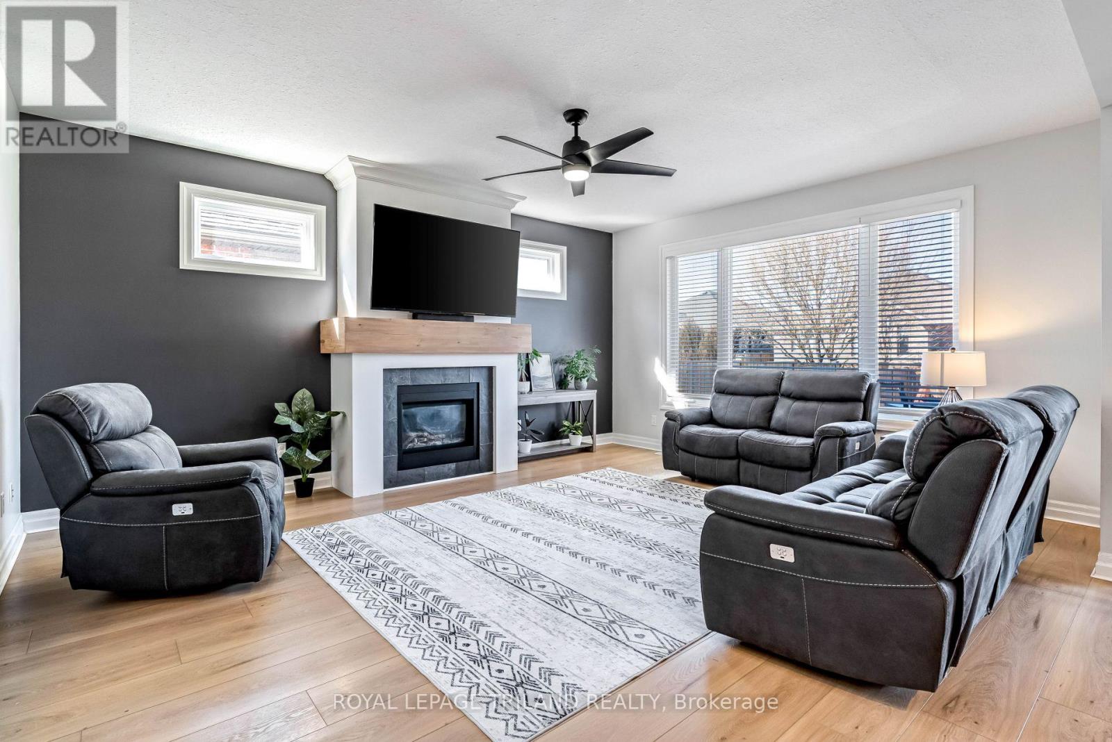 706 Bennett Crescent, Strathroy-Caradoc, Ontario  N0L 1W0 - Photo 6 - X12838618