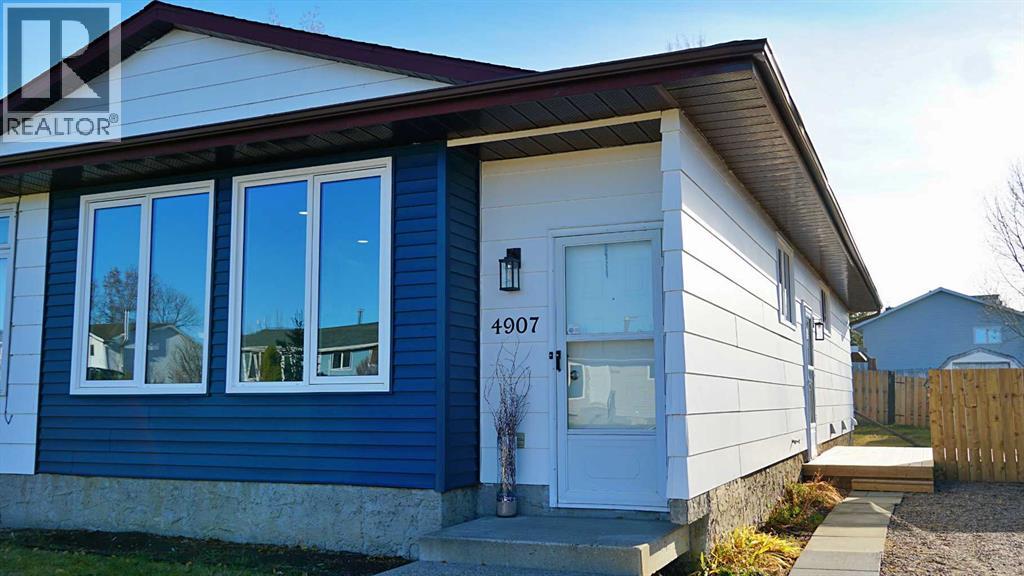 4907 53 Avenue, Kitscoty, Alberta  T0B 2P0 - Photo 2 - A2269030