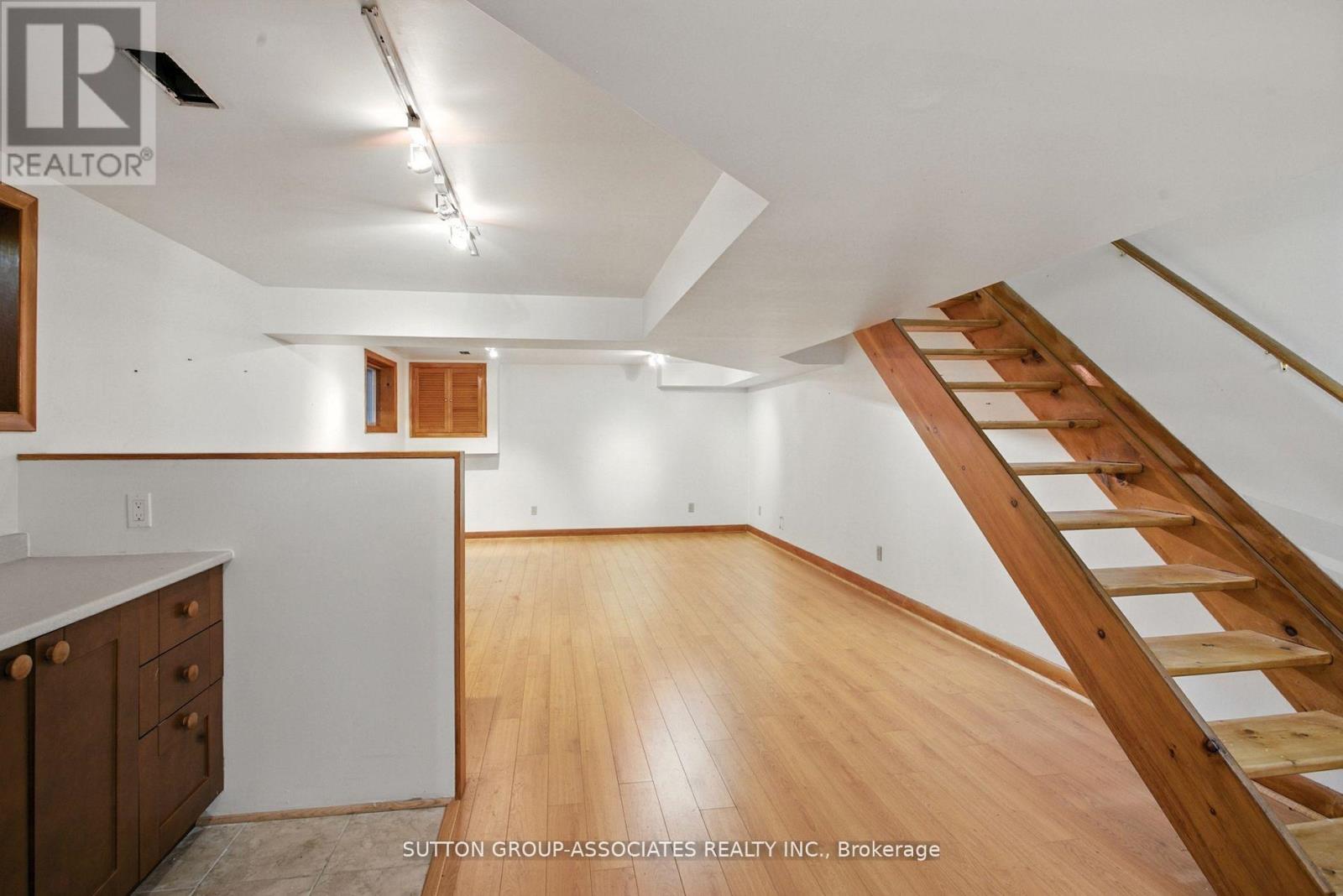 250 Robert Street, Toronto, Ontario  M5S 2K7 - Photo 30 - C12840586