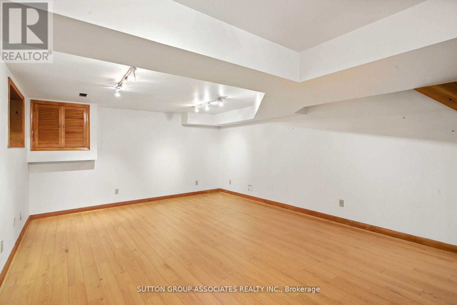 250 Robert Street, Toronto, Ontario  M5S 2K7 - Photo 33 - C12840586