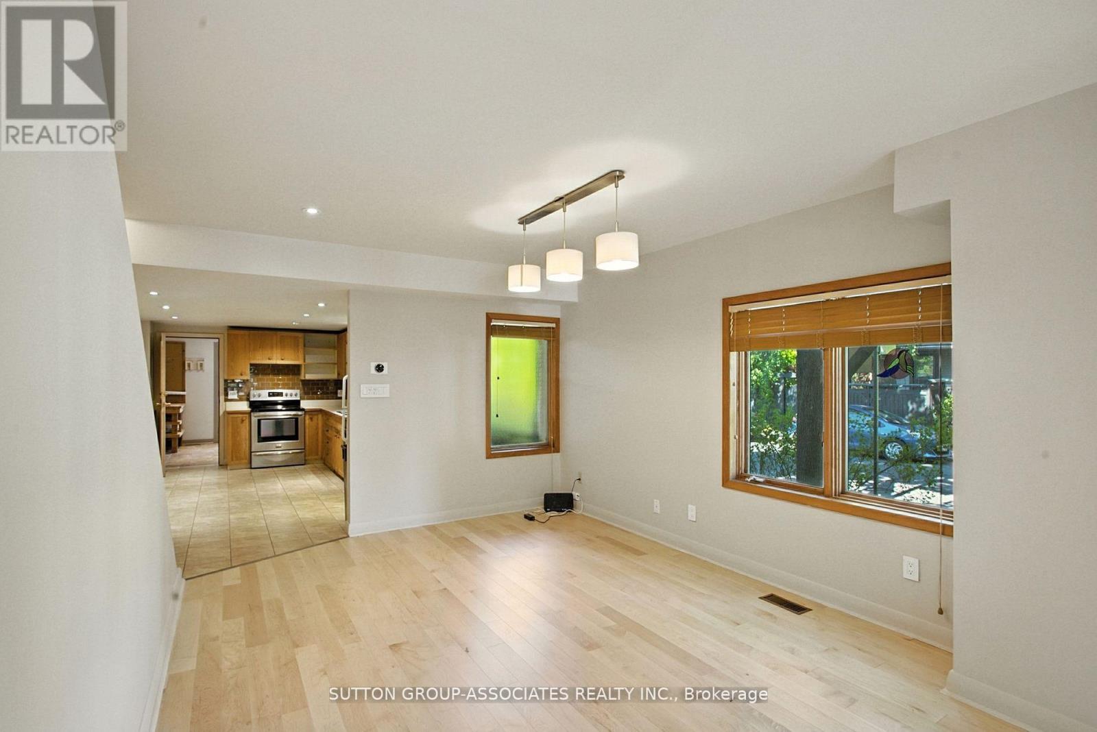 250 Robert Street, Toronto, Ontario  M5S 2K7 - Photo 7 - C12840586