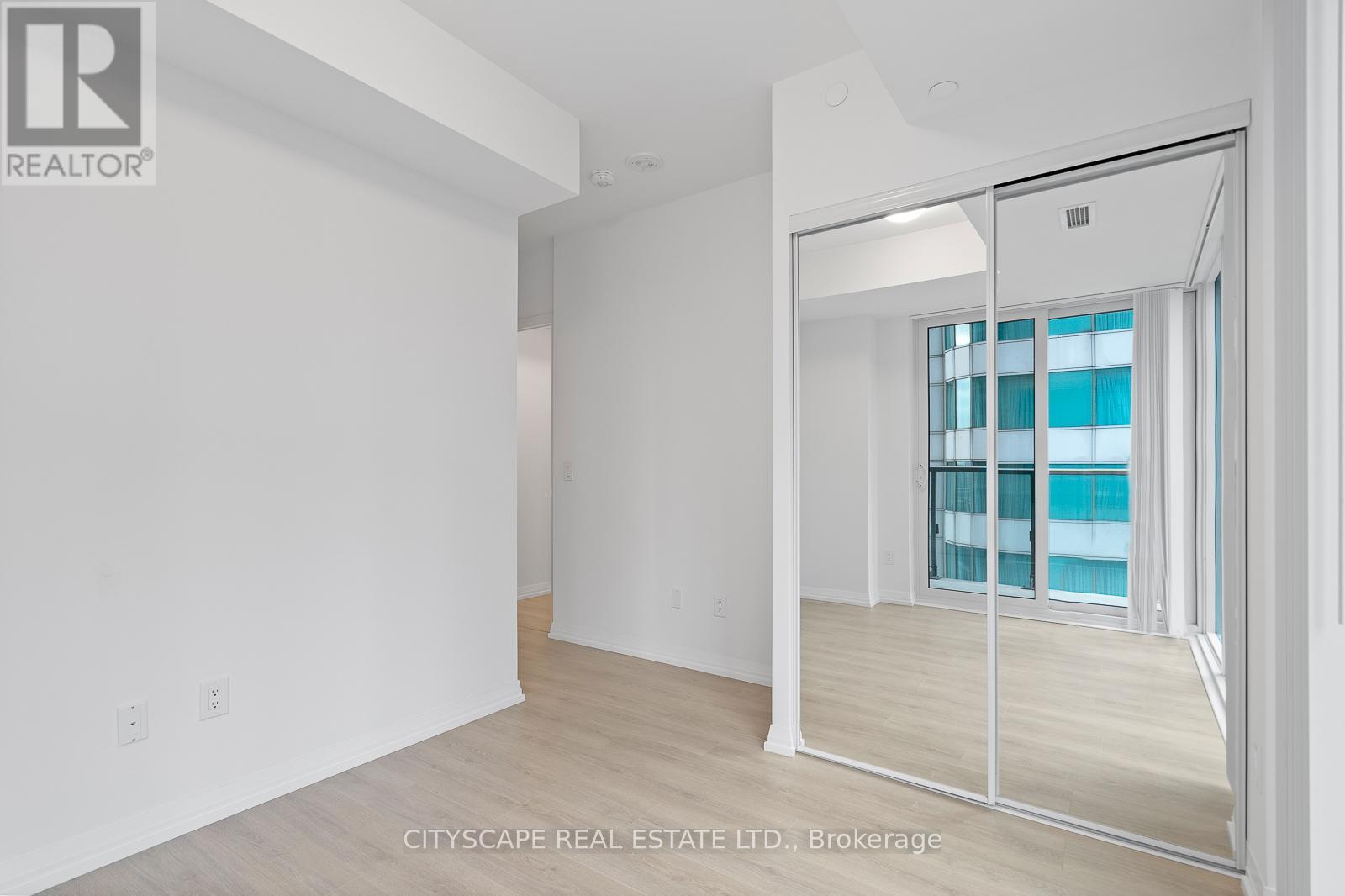 2009 - 8 Widmer Street, Toronto, Ontario  M5V 0W6 - Photo 22 - C12840634