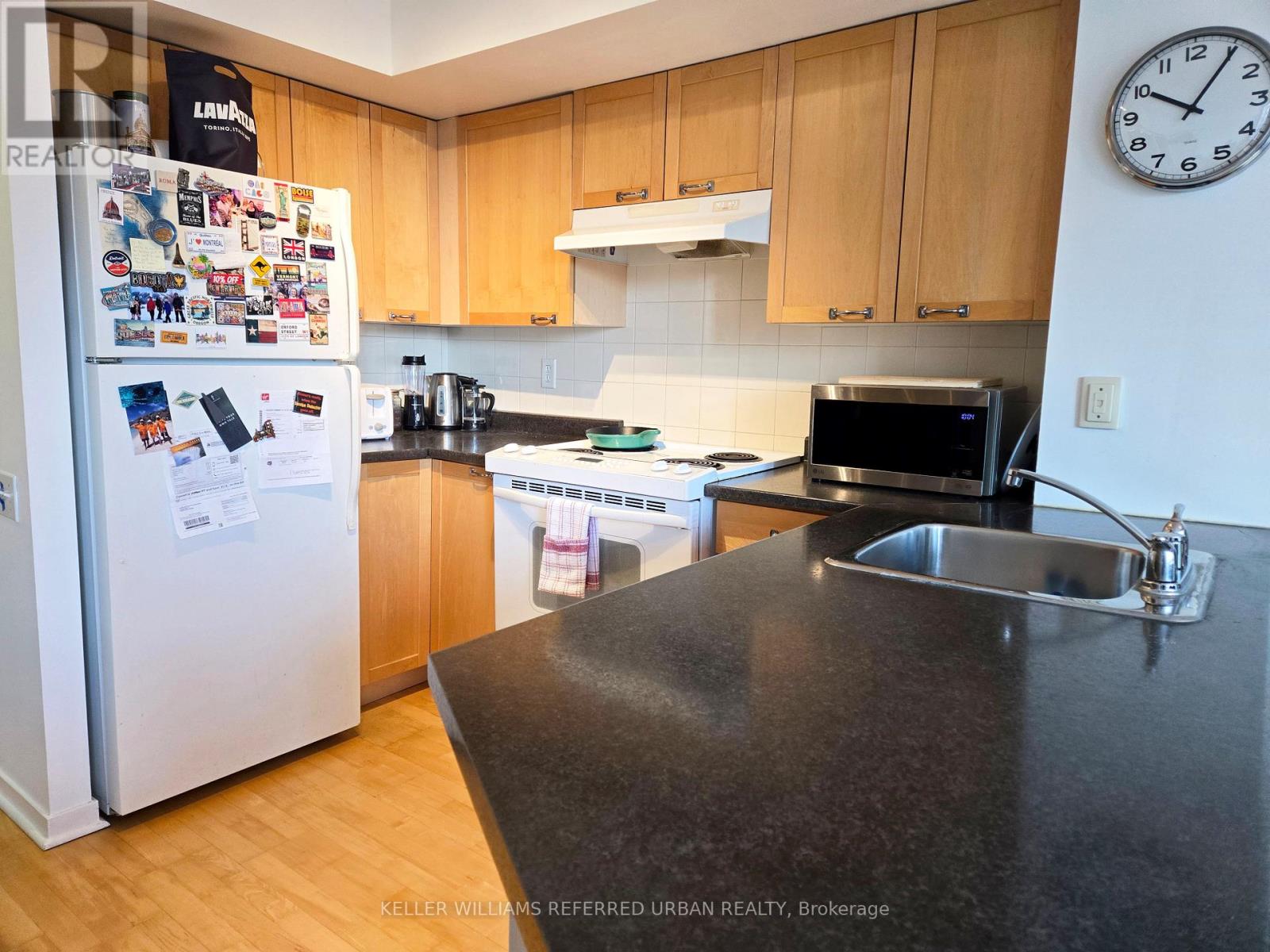 609 - 75 Dalhousie Street, Toronto, Ontario  M5B 2R9 - Photo 11 - C12840674