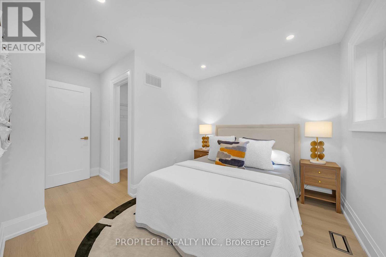 5 Trailside Drive, Toronto, Ontario  M2J 2E1 - Photo 13 - C12840714