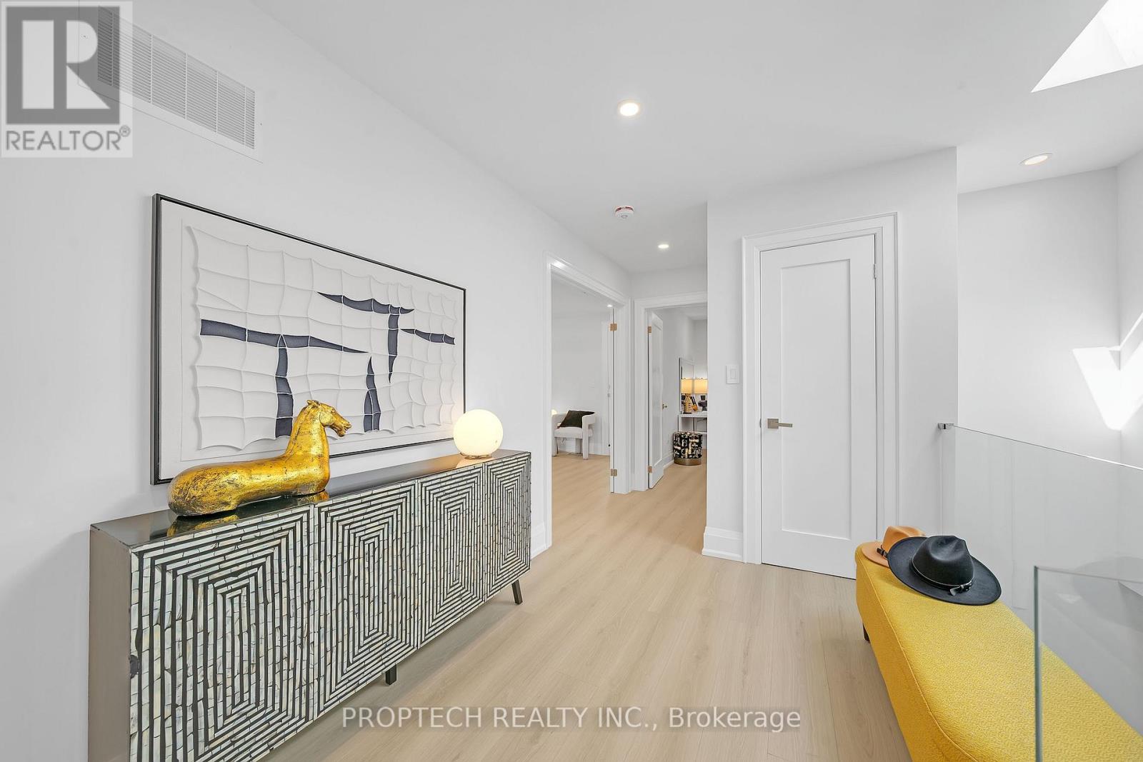 5 Trailside Drive, Toronto, Ontario  M2J 2E1 - Photo 17 - C12840714