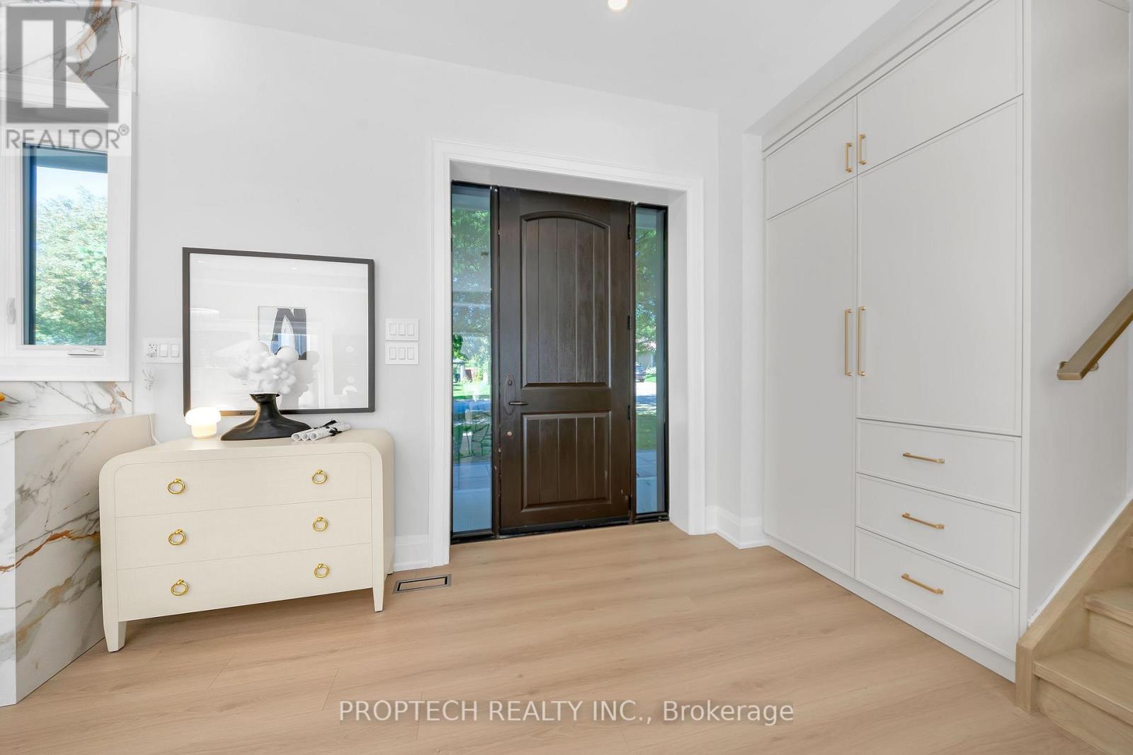 5 Trailside Drive, Toronto, Ontario  M2J 2E1 - Photo 4 - C12840714